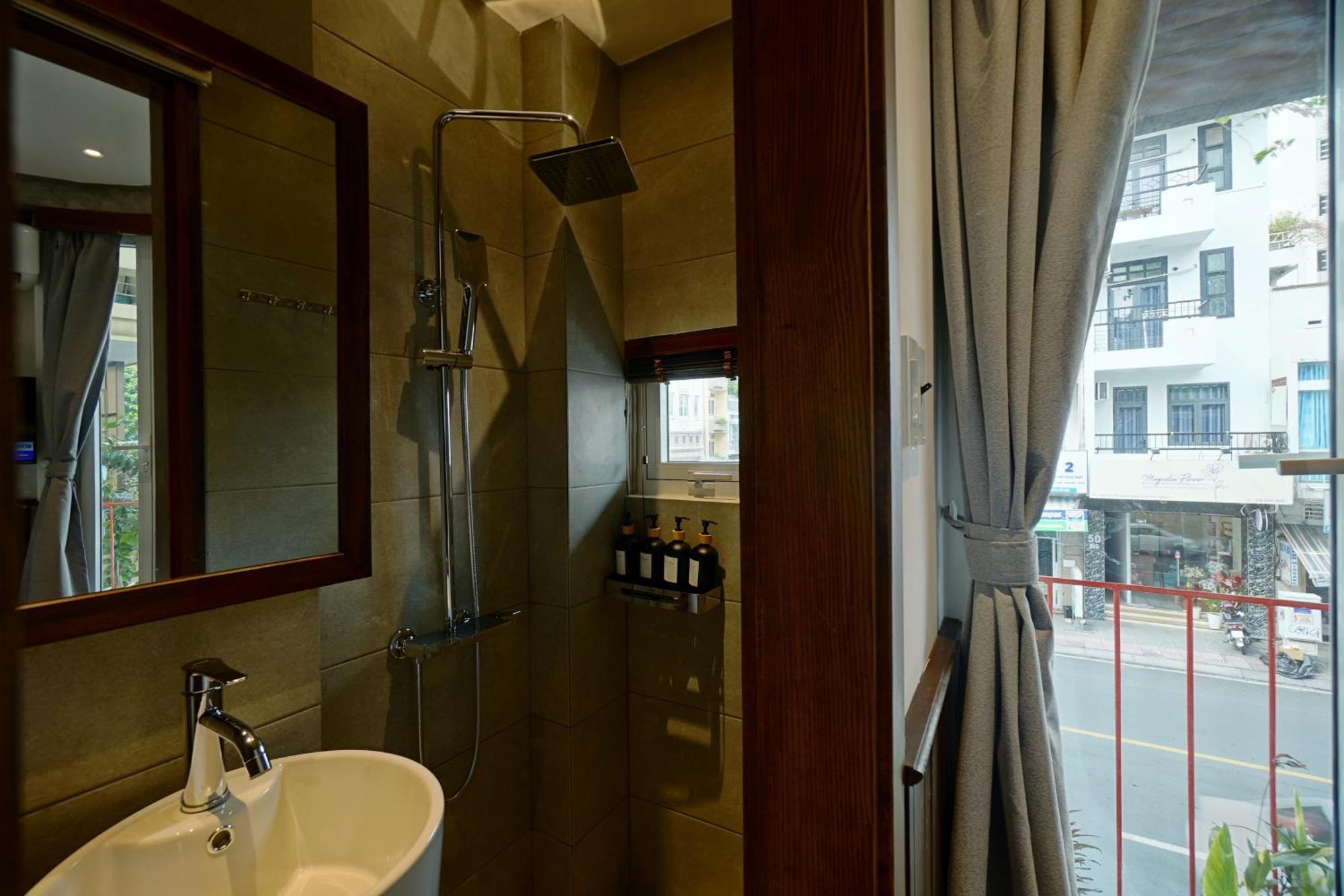 Nexus House Nguyen Binh Khiem - Near Saigon Zoo & Botanical Gardens