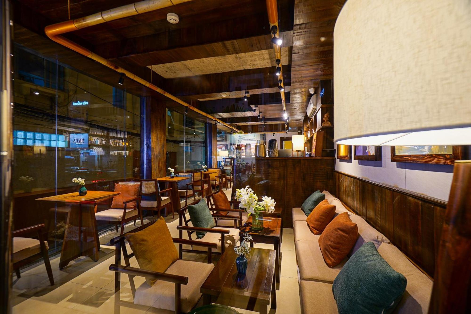 Nexus House Nguyen Binh Khiem - Near Saigon Zoo & Botanical Gardens Hotel