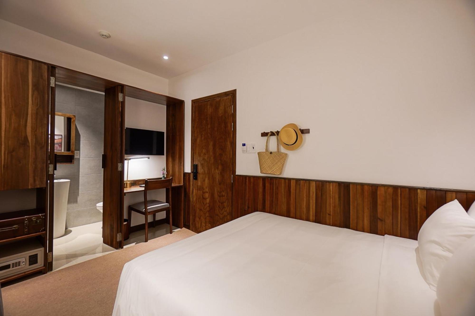 Nexus House Nguyen Binh Khiem - Near Saigon Zoo & Botanical Gardens